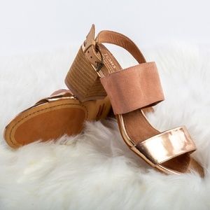 NEW TOMS Poppy Suede Rose Gold Sandal W7